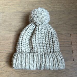 Light worn GAP winter hat